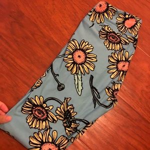 LuLaRoe Sunflower leggings